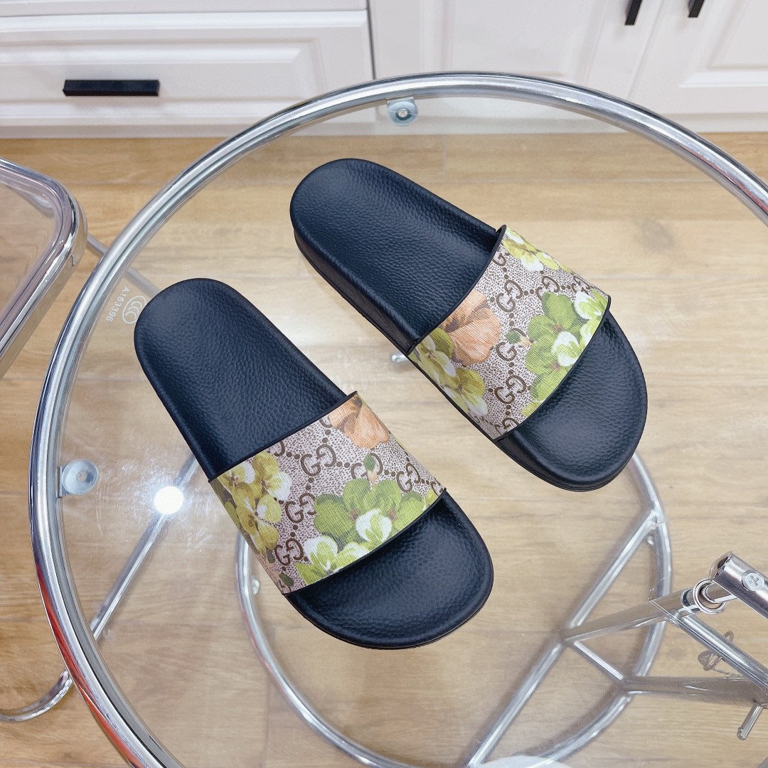 Gvc*1 Men’s GG Pursuit Floral Slider Green For Men 407345