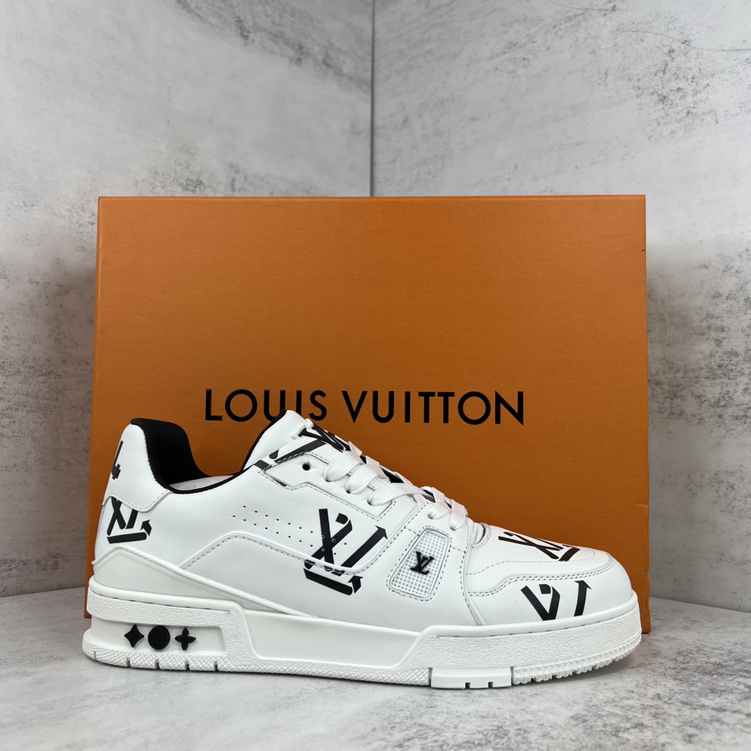 L0vis Vvtt0n Women’s LV Trainer Sneaker Black For Women LV