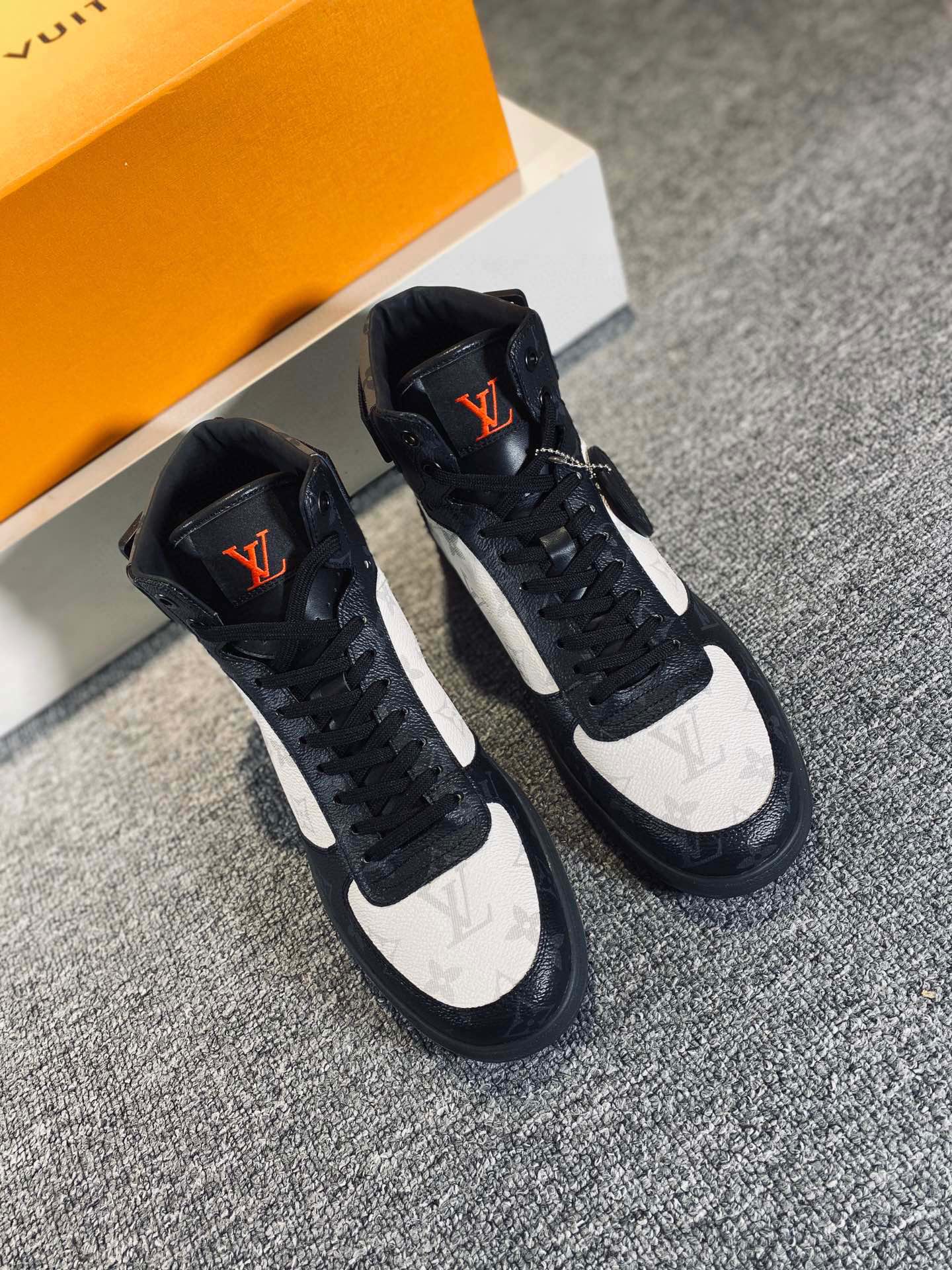L0vis Vvtt0n Rivoli Sneaker Boots Black And White For Men LV
