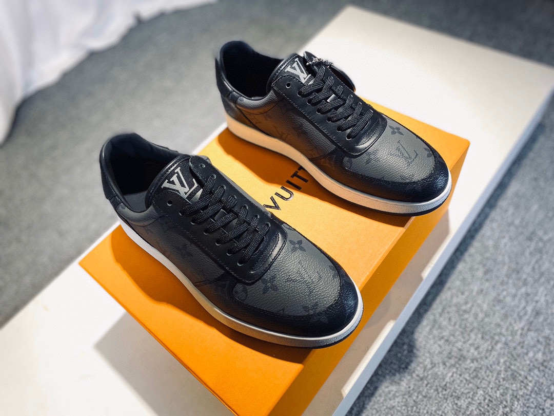 L0vis Vvtt0n Rivoli Sneaker Black For Men LV 1A8EB5