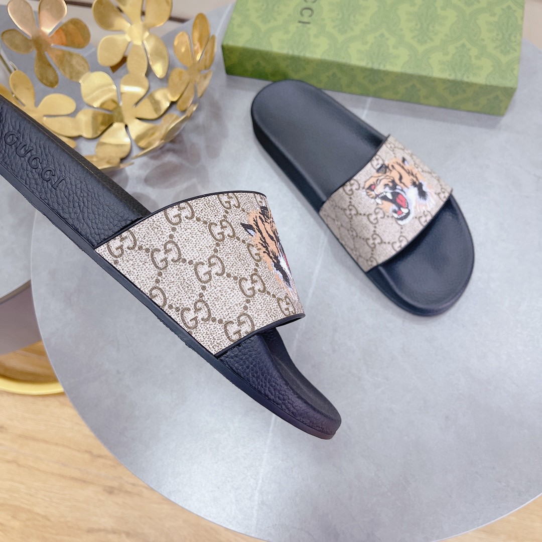 Gvc*1 Women’s Gvc*1 Svp*me Slides With Tiger Black And Gray For Women 408508