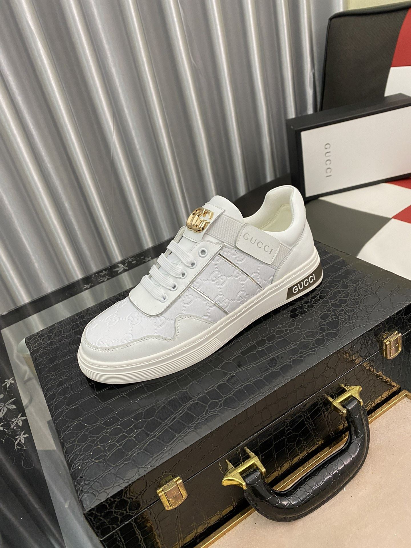 Gvc*1 Men’s GG Embossed Sneaker Loafer With GG White For Men