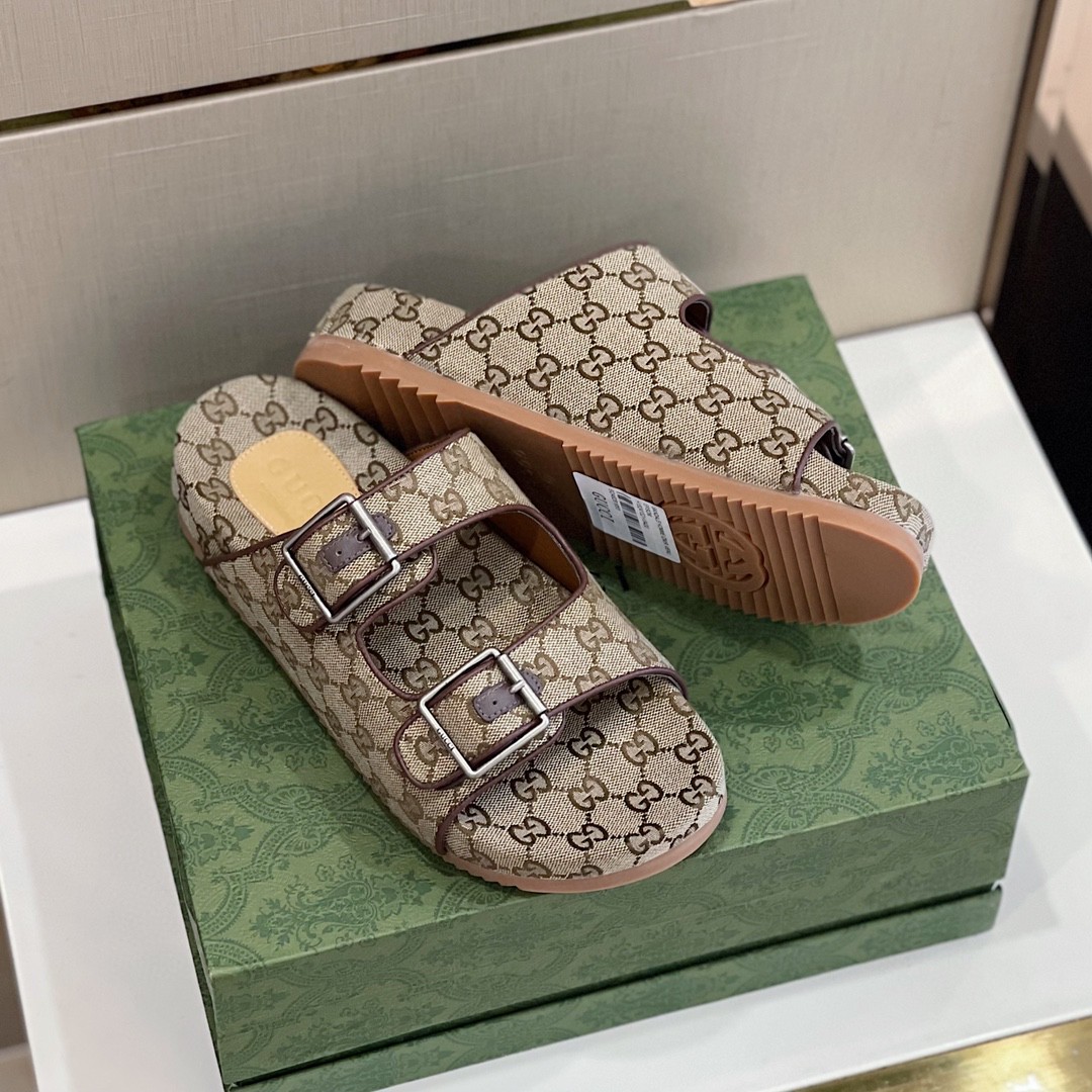 Gvc*1 Men’s Slide Sandal With Straps Beige And Ebony For Men 658020 2HK60 9791