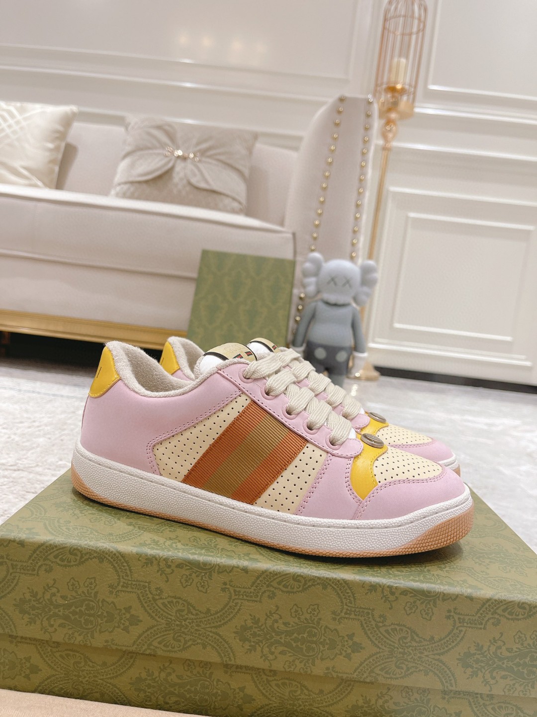 Gvc*1 Lovelight Screener Sneaker Pale Pink For Men GG Shoes 708295 0YIA0 6960