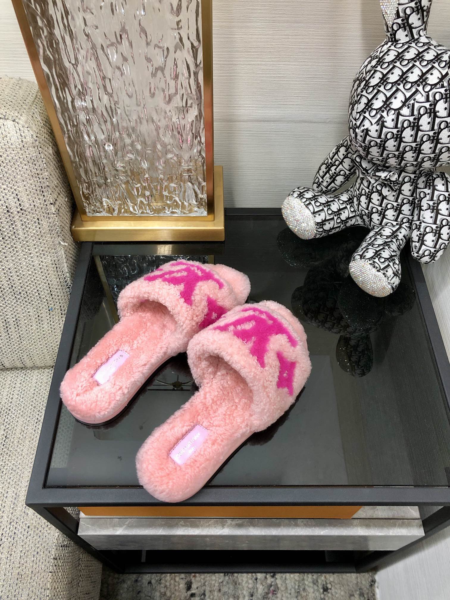 L0vis Vvtt0n Women’s Magnetic Flat Mule Pink For Women LV