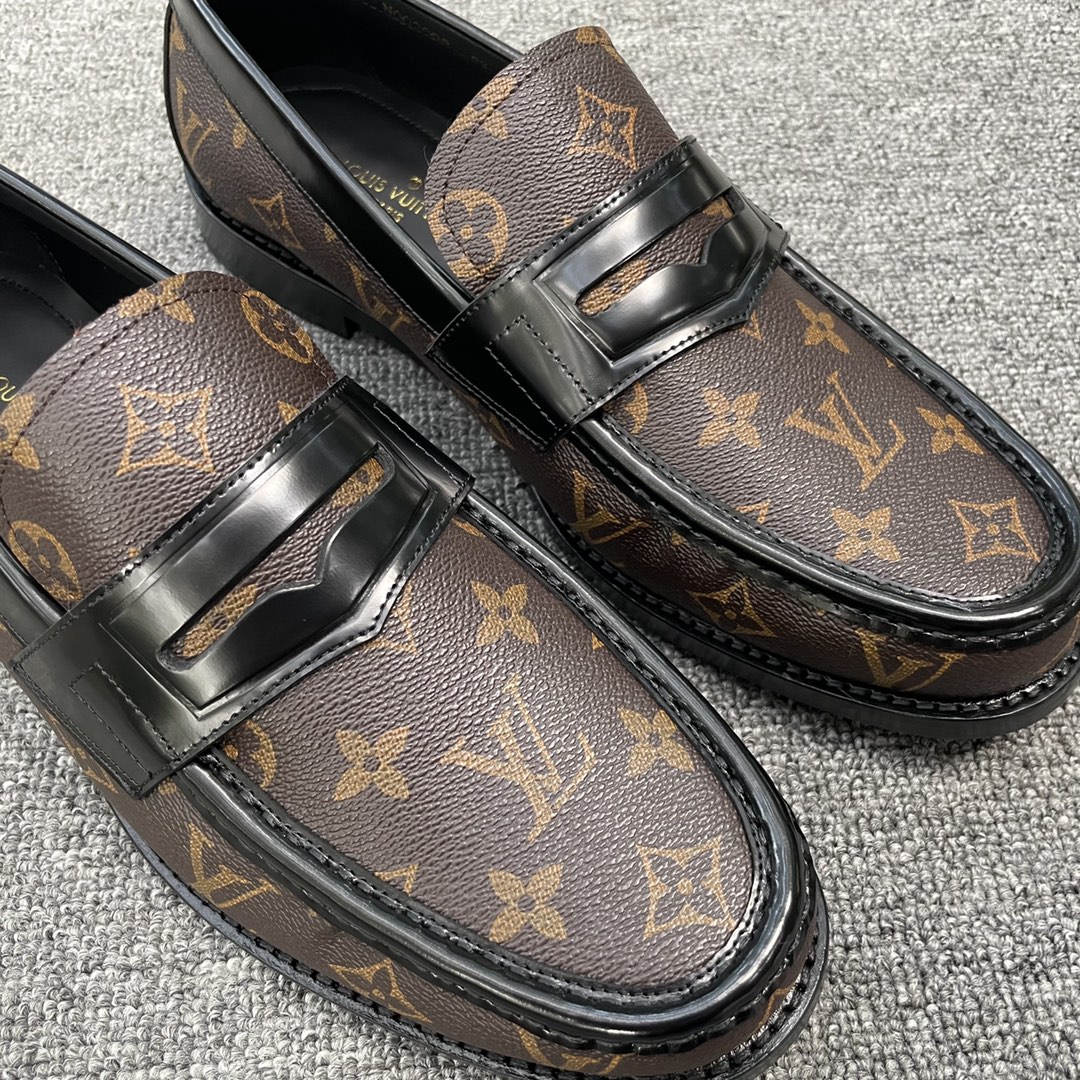 L0vis Vuittion LV Loafer Brown For Men LV 1A9093