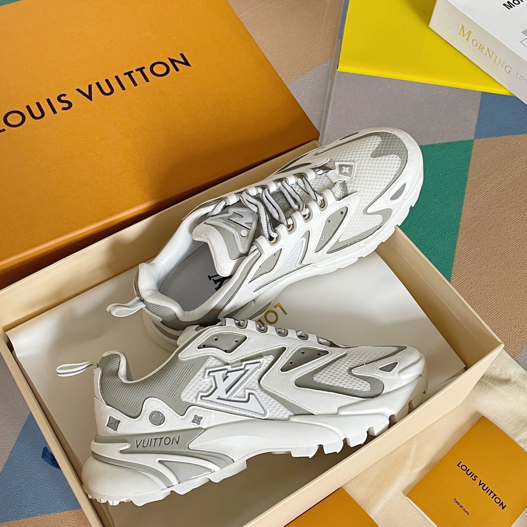 L0vis Vvtt0n Men’s LV Runner Tatic Sneaker White For Men LV 1A9TUZ
