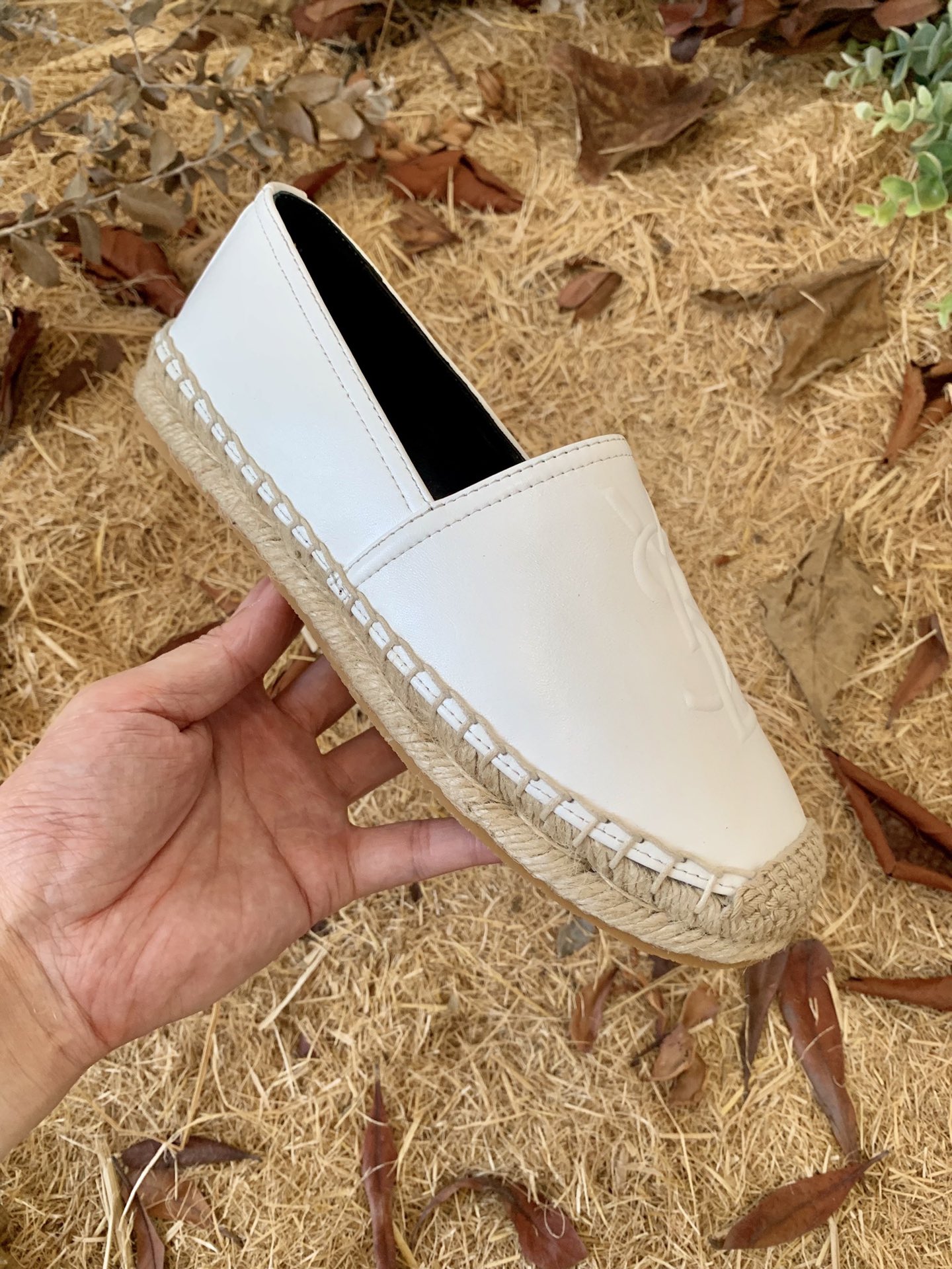Sa1nt Lau*nt Women’s Y51 Embroidered Espadrilles White For Women Y51 4848900NO609030
