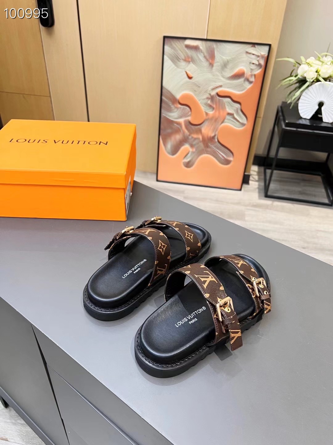 L0vis Vvtt0n Women’s Bom Dia Flat Mule Brown For Women LV 1A3R5O