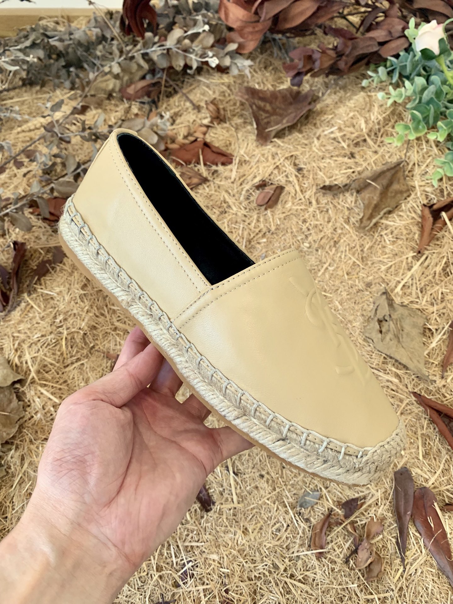 Sa1nt Lau*nt Women’s Y51 Embroidered Espadrilles Yellow For Women Y51