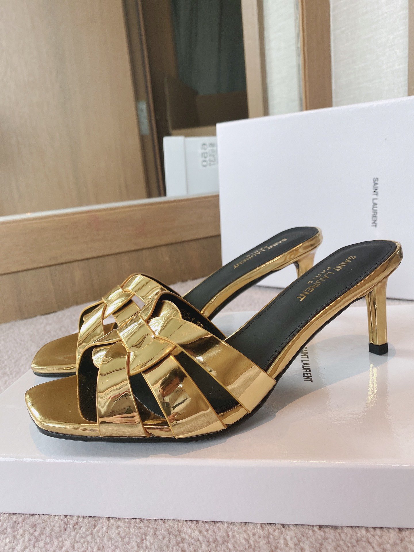 Sa1nt Lau*nt Women’s Tribute Heeled Mules Gold For Women Y51