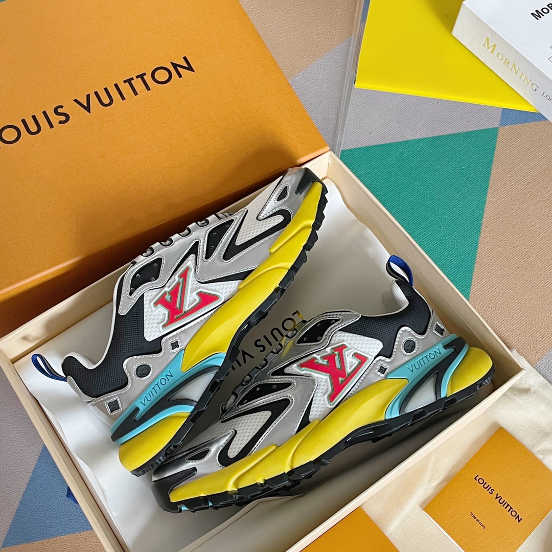 L0vis Vvtt0n Men’s LV Runner Tatic Sneaker Sliver For Men LV