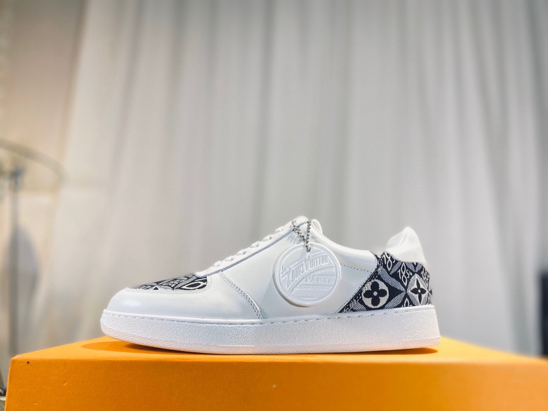 L0vis Vvtt0n Rivoli Sneaker Gray And White For Men LV