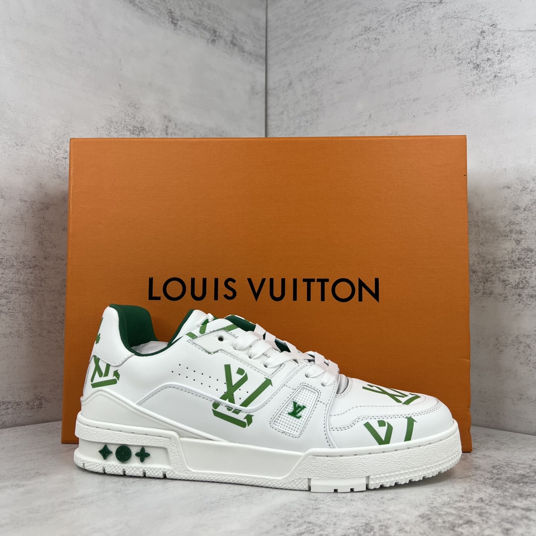 L0vis Vvtt0n Women’s LV Trainer Sneaker Green For Women LV 1AAGXF