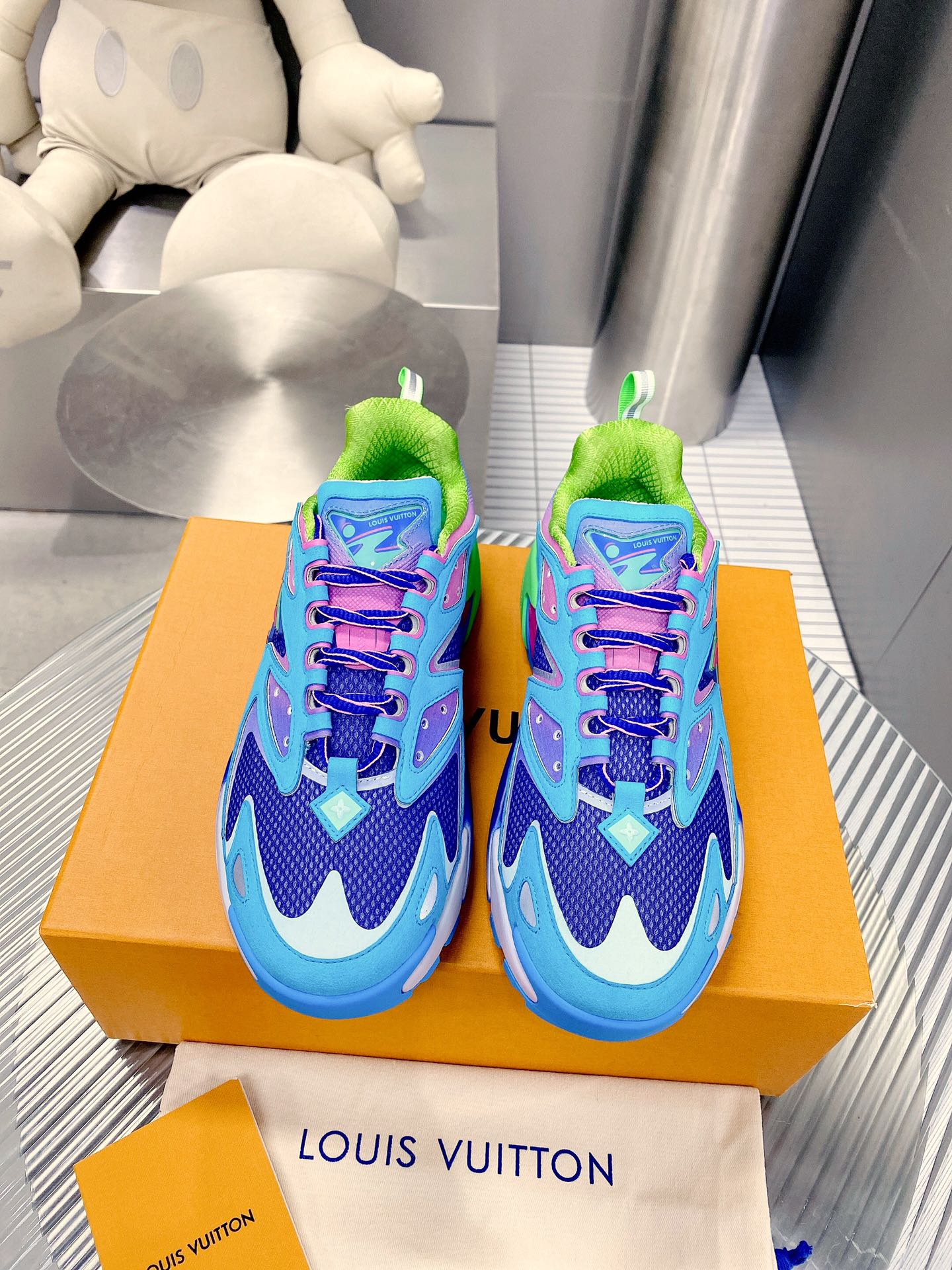 L0vis Vuittion LV Runner Tatic Sneaker Blue For Men LV 1A9UOR