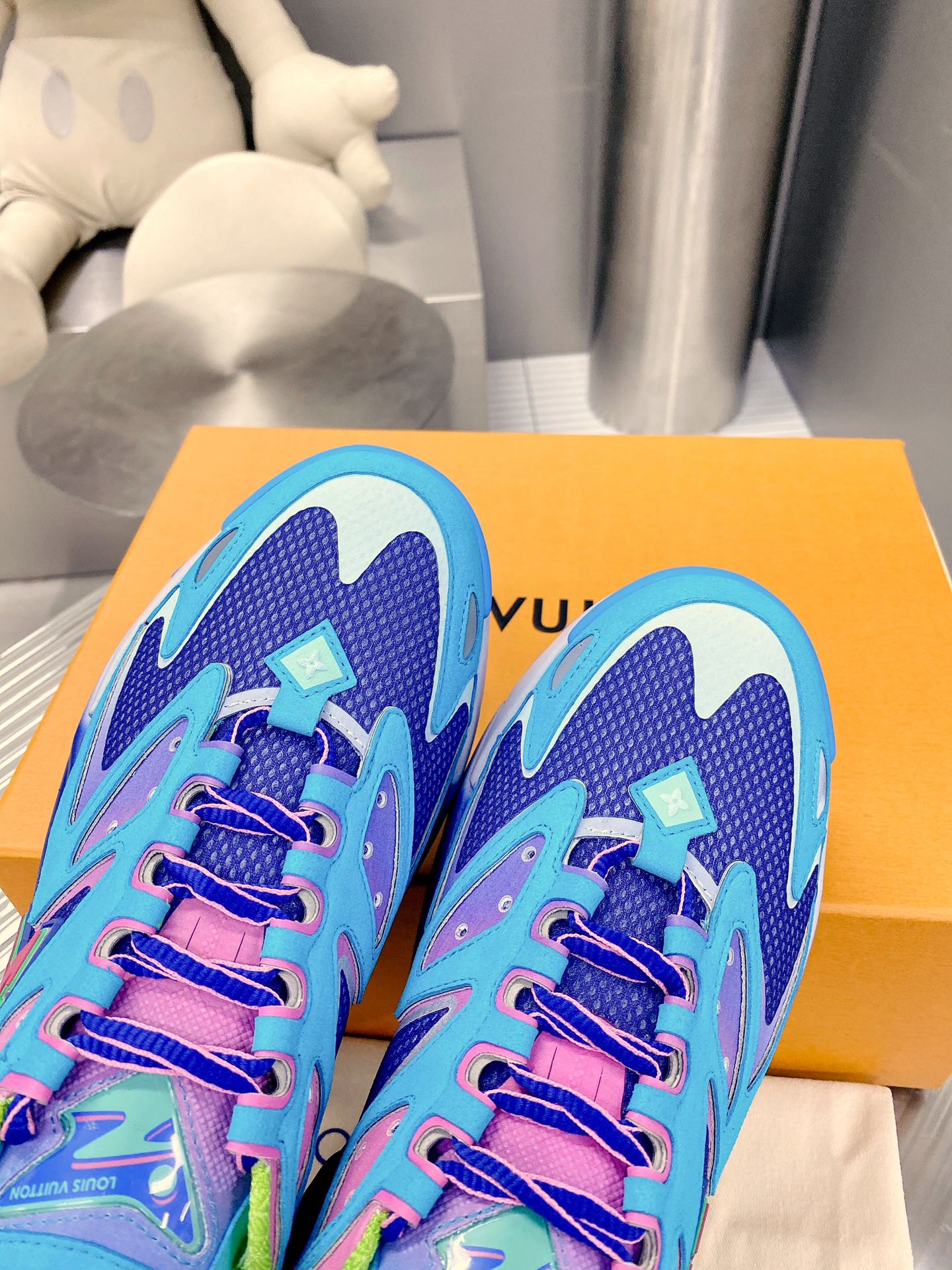 L0vis Vuittion LV Runner Tatic Sneaker Blue For Men LV 1A9UOR