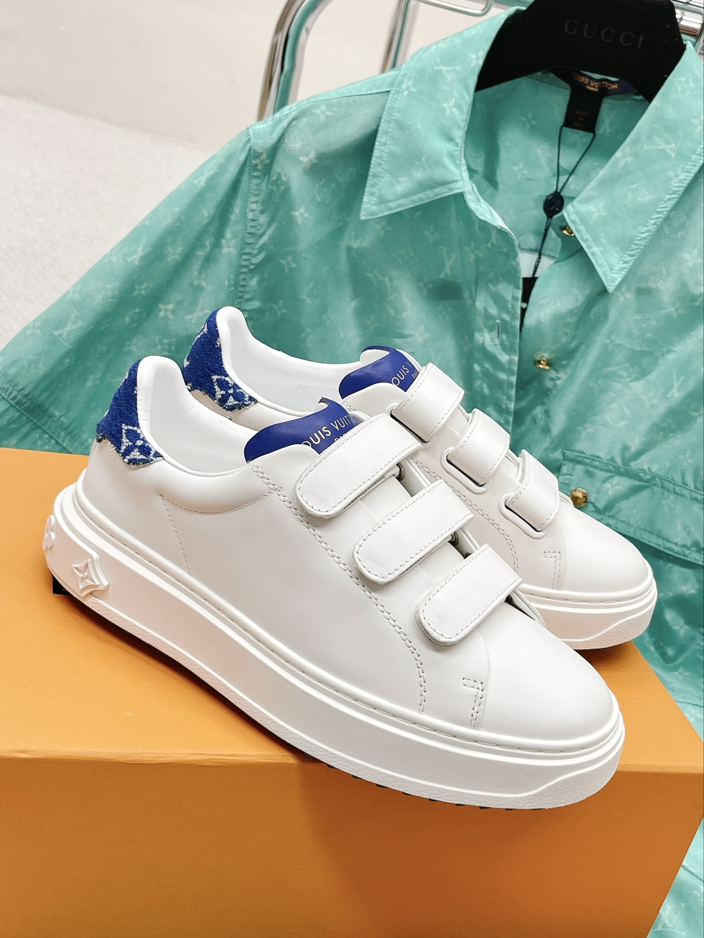L0vis Vvtt0n Women’s Time Out Sneaker Blue For Women LV 1AADQ0