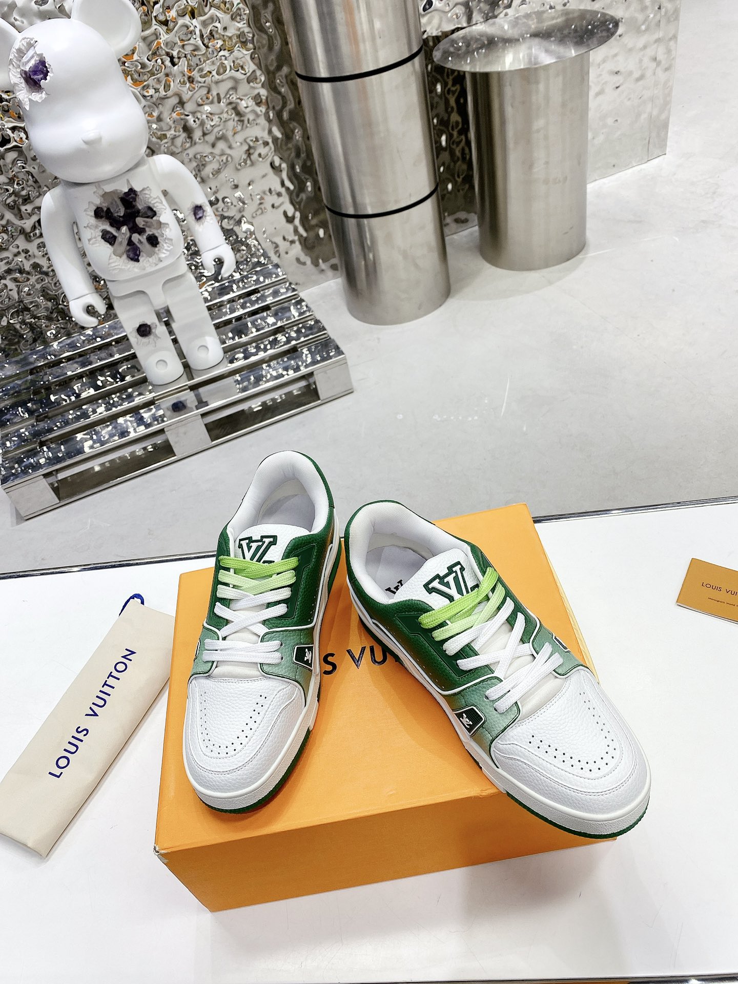 L0vis Vvtt0n Women’s LV Trainers Green For Women LV