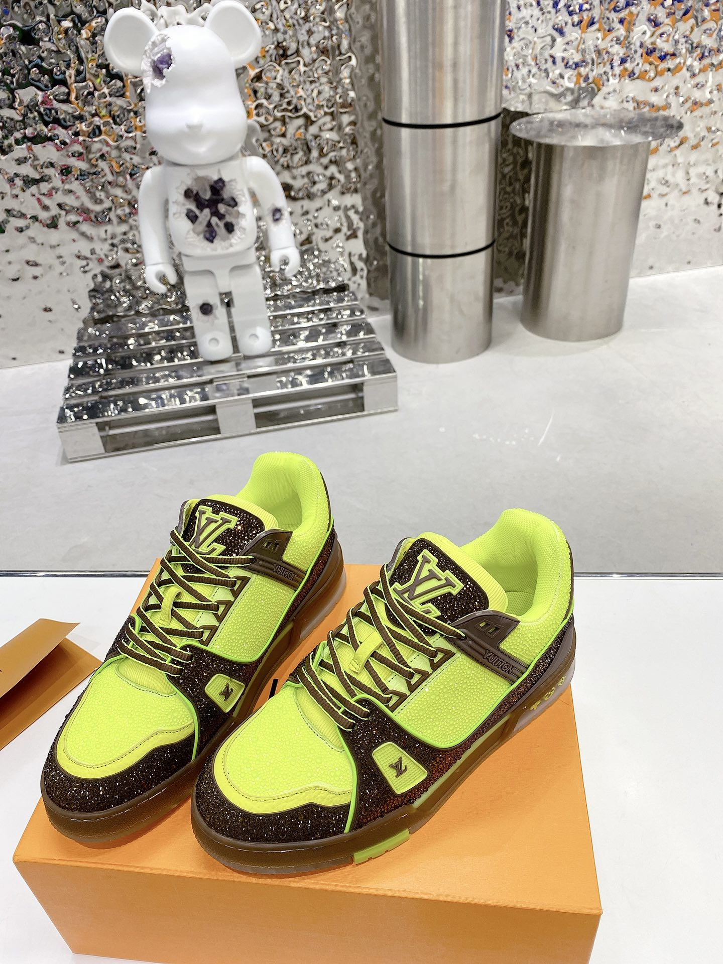 L0vis Vvtt0n Women’s LV Trainers Yellow For Women LV