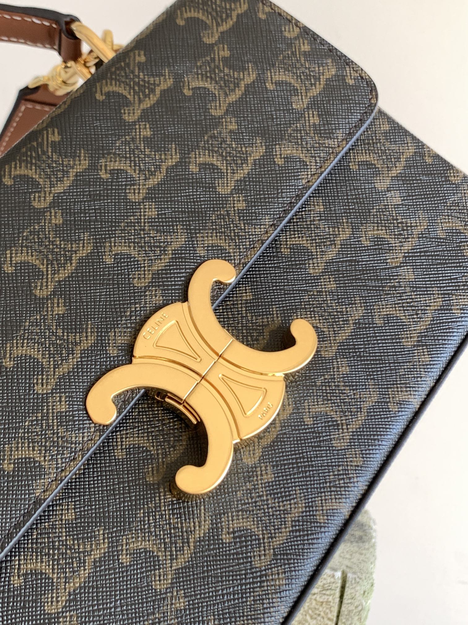 Ce1i*e Box Triomphe Bag In Triomphe Canvas Brown For Women 9in/22cm