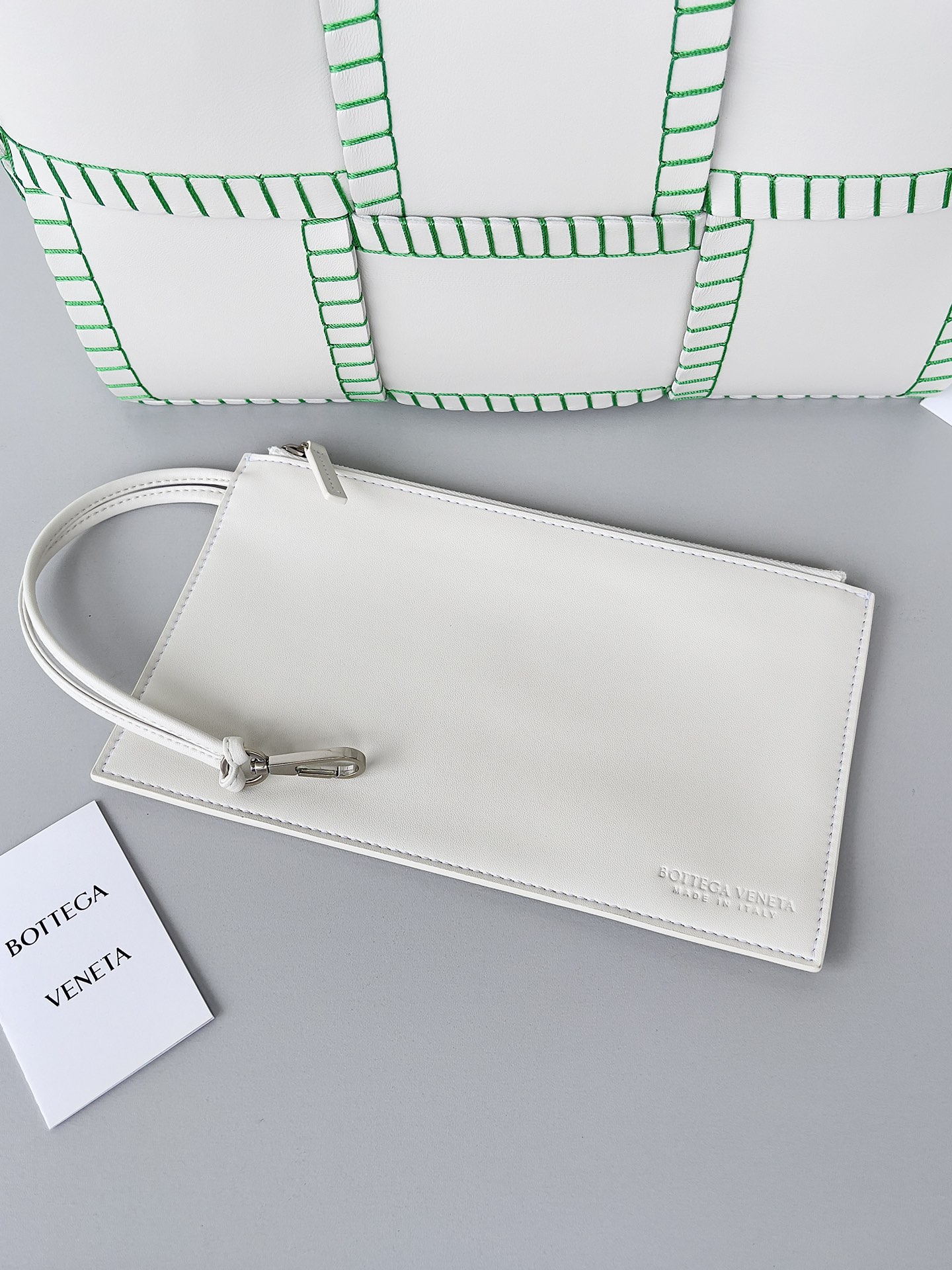 B0tt*ga Ven*ta Small Arco Tote Bag White, For Women, Women’s Bags 11.8in/30cm