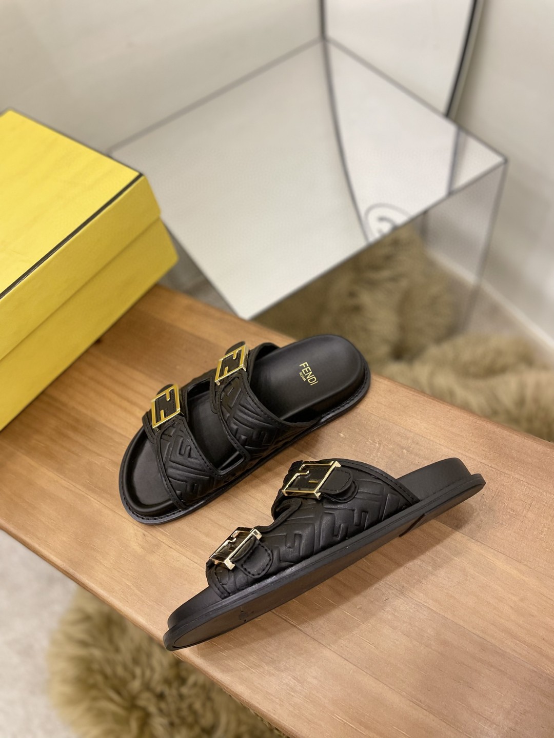 F**di Feel Slides Black For Women