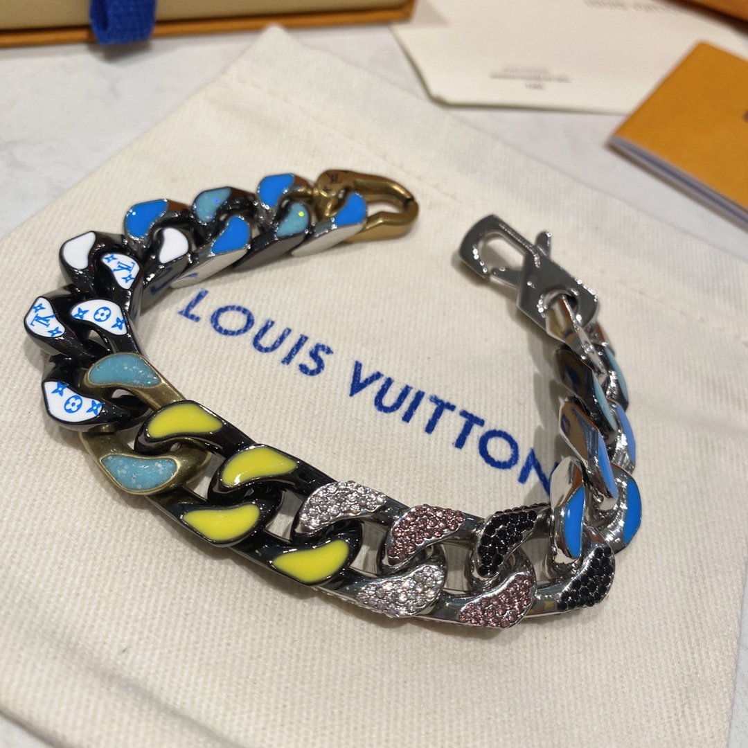 L0vis Vvtt0n Bracelet
