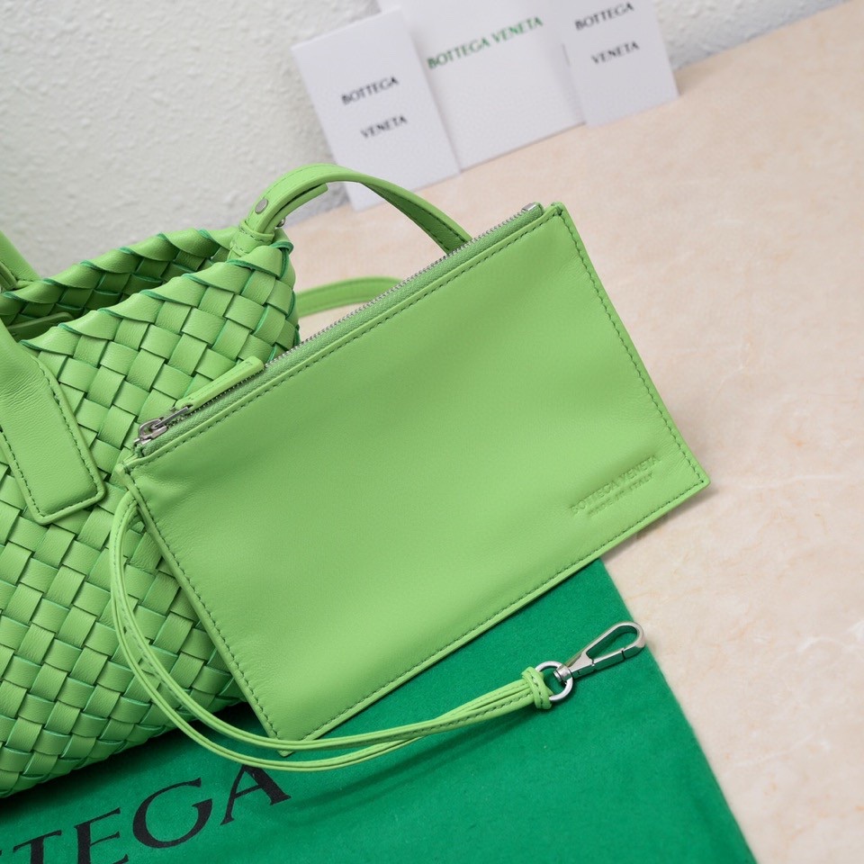 B0tt*ga Ven*ta Mini Cabat Green , For Women, Women’s Bags 7.9in/20cm