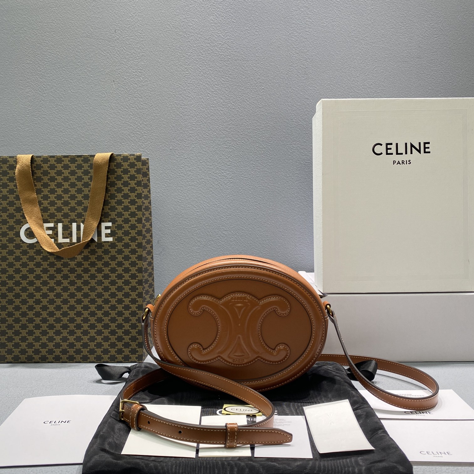 Ce1i*e Oval Bag Cuir Triomphe Brown For Women 8in/20cm 198603DXC.04LU