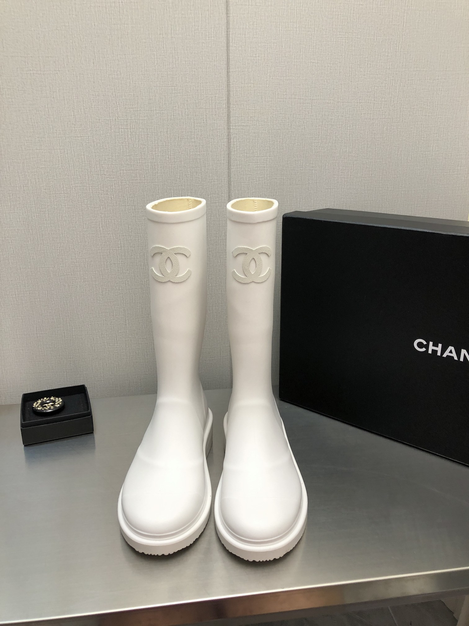 Ch**el Women’s Hight Boots White For Women