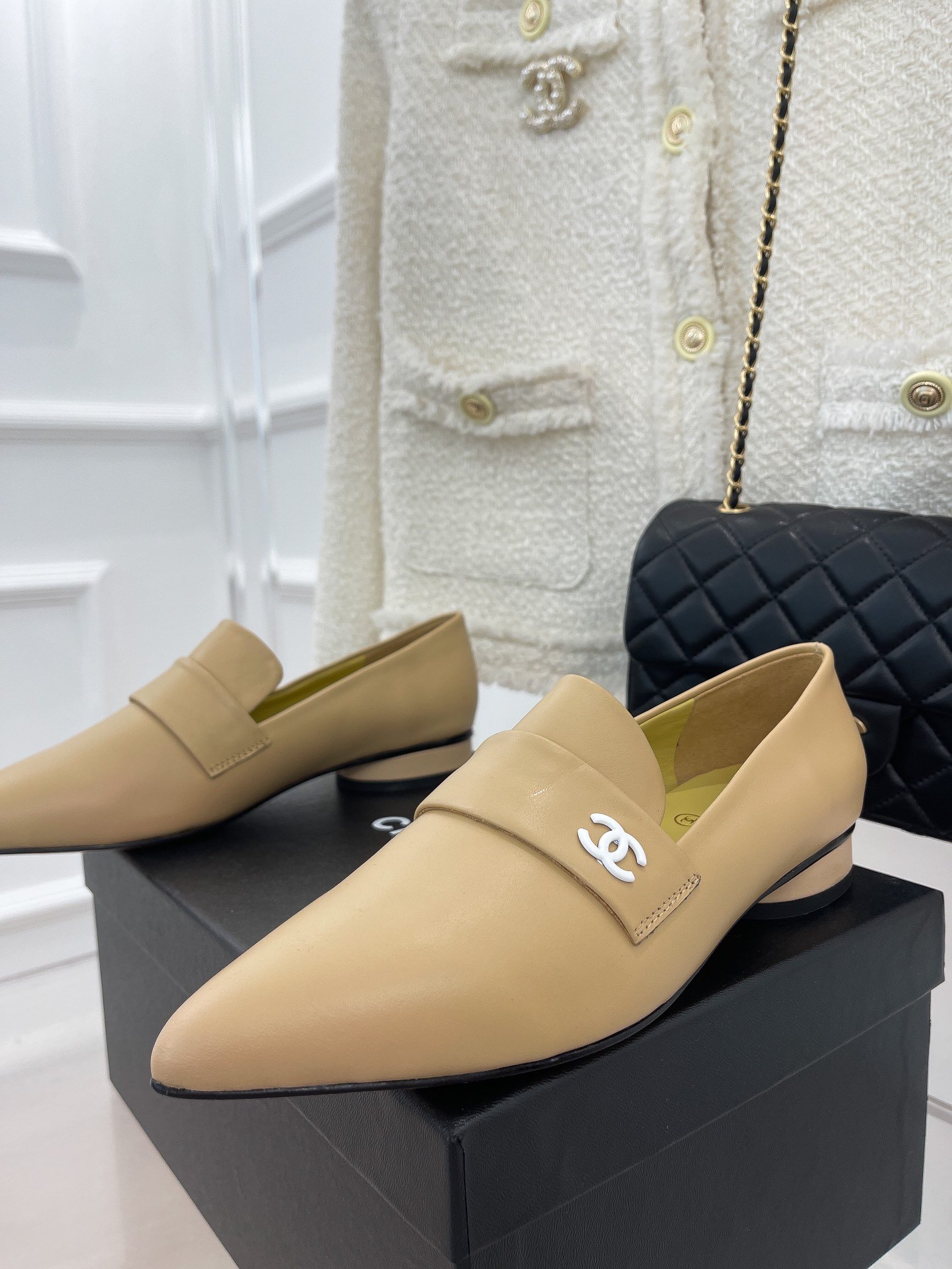 Ch**el Women’s Loafer With Logo Beige For Women