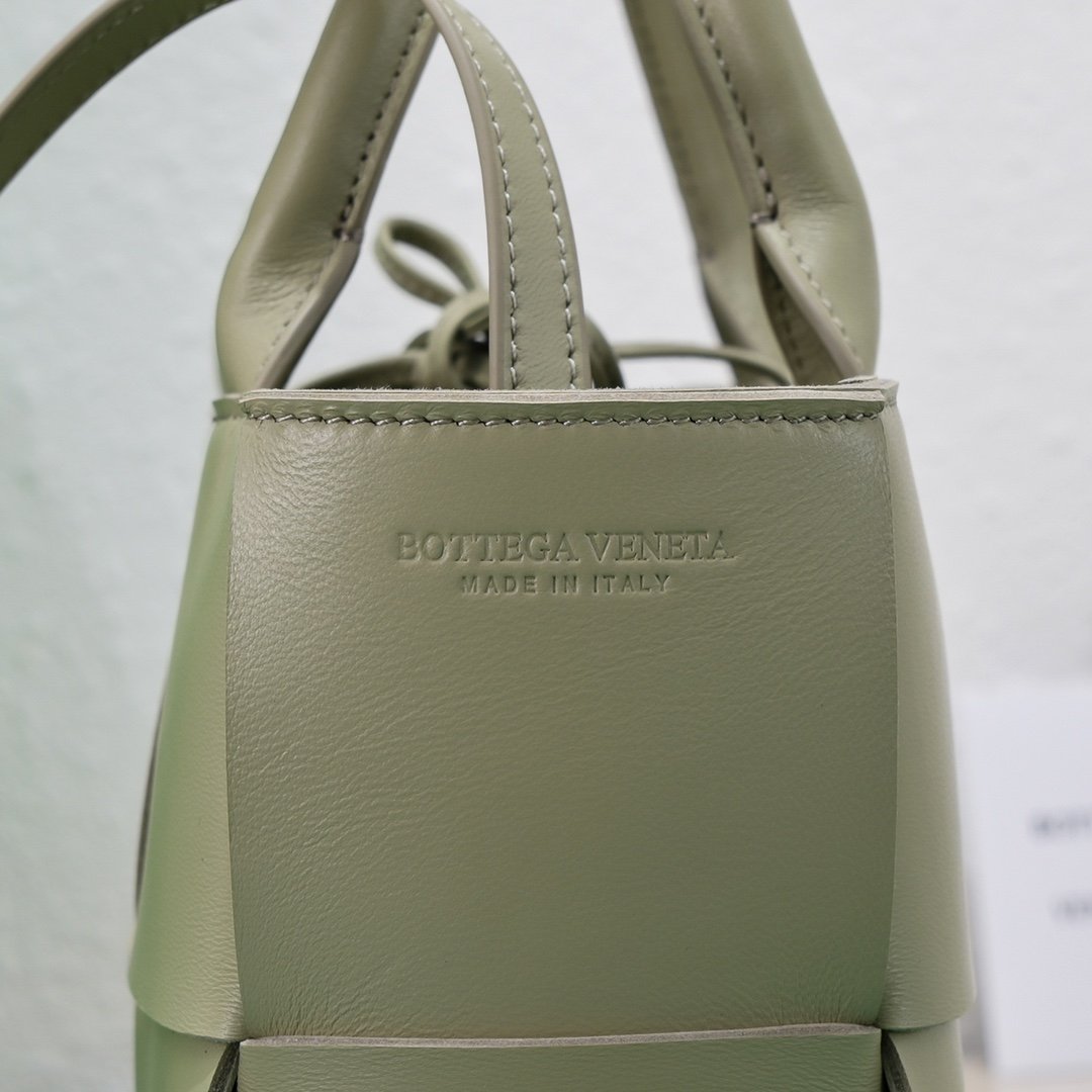 B0tt*ga Ven*ta Mini Arco Tote Bag Green, For Women, Women’s Bags 9.8in/25cm