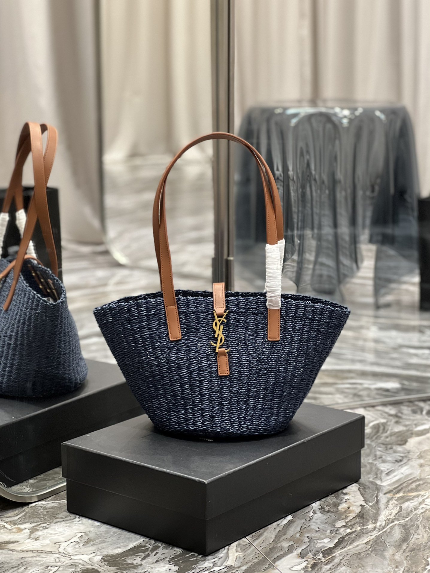 Sa1nt Lau*nt Panier Medium Bag Blue For Women, Women’s Bags 16.5in/42cm Y51