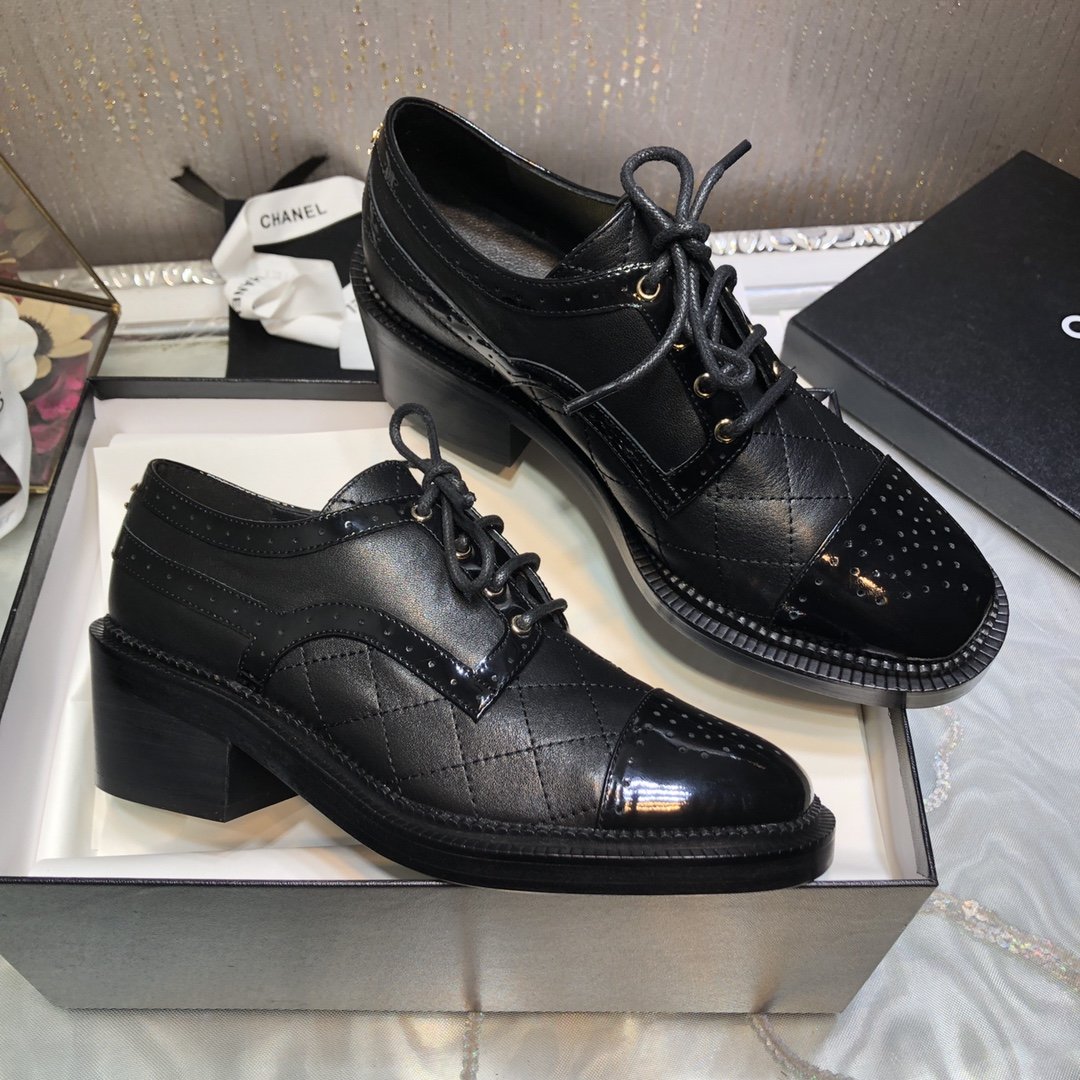 Ch**el Women’s Laced Shoes Black For Women