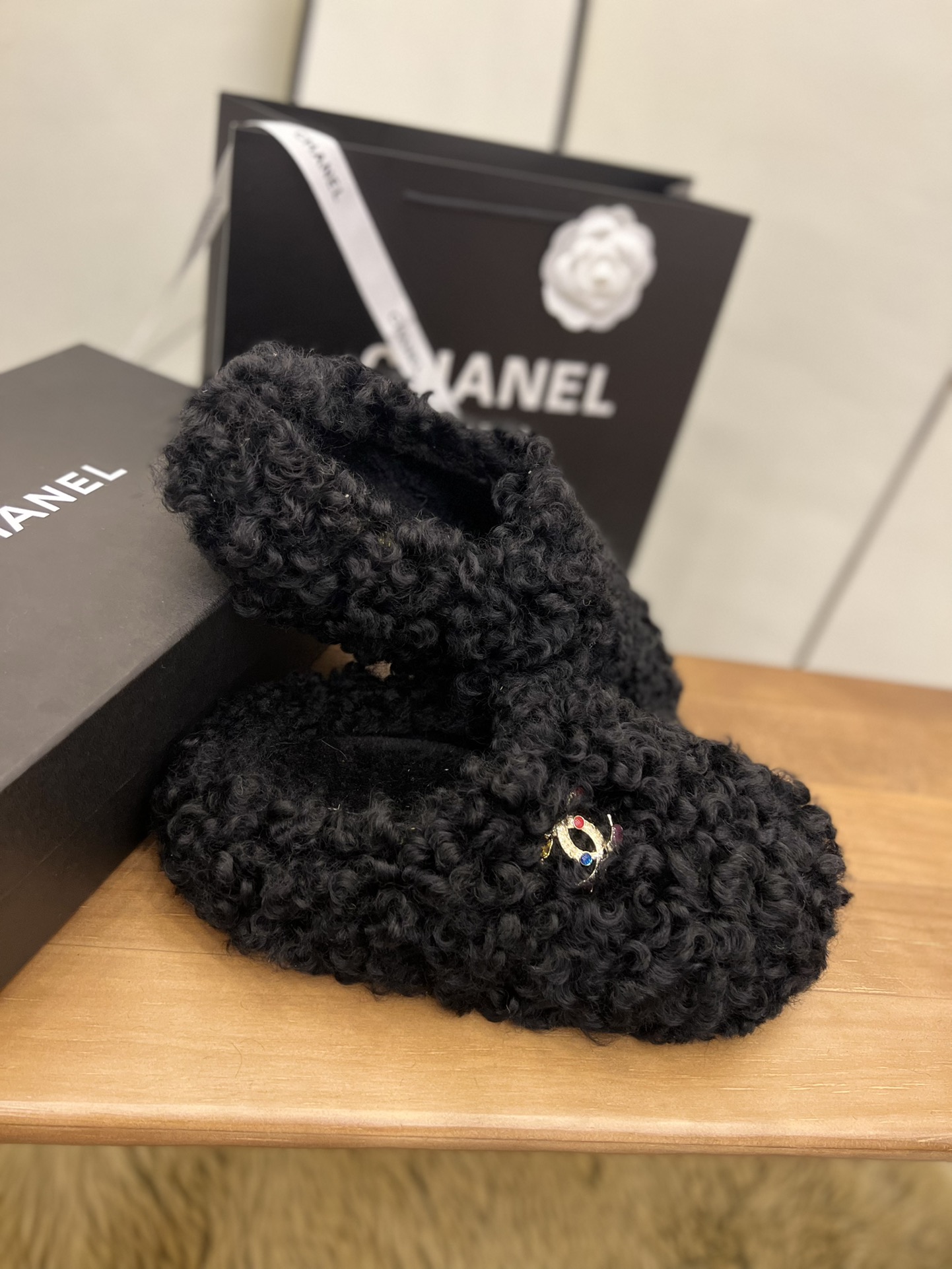 Ch**el Women’s Mules Black For Women