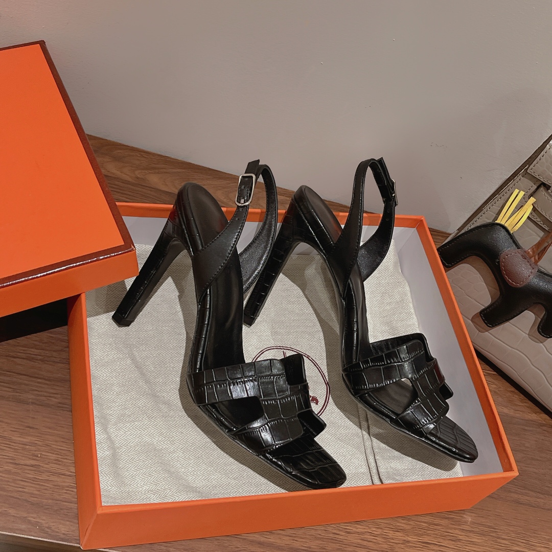 H**me5 Ella Sandal Noir For Women 4.1in/10.5cm H221241Z 02360