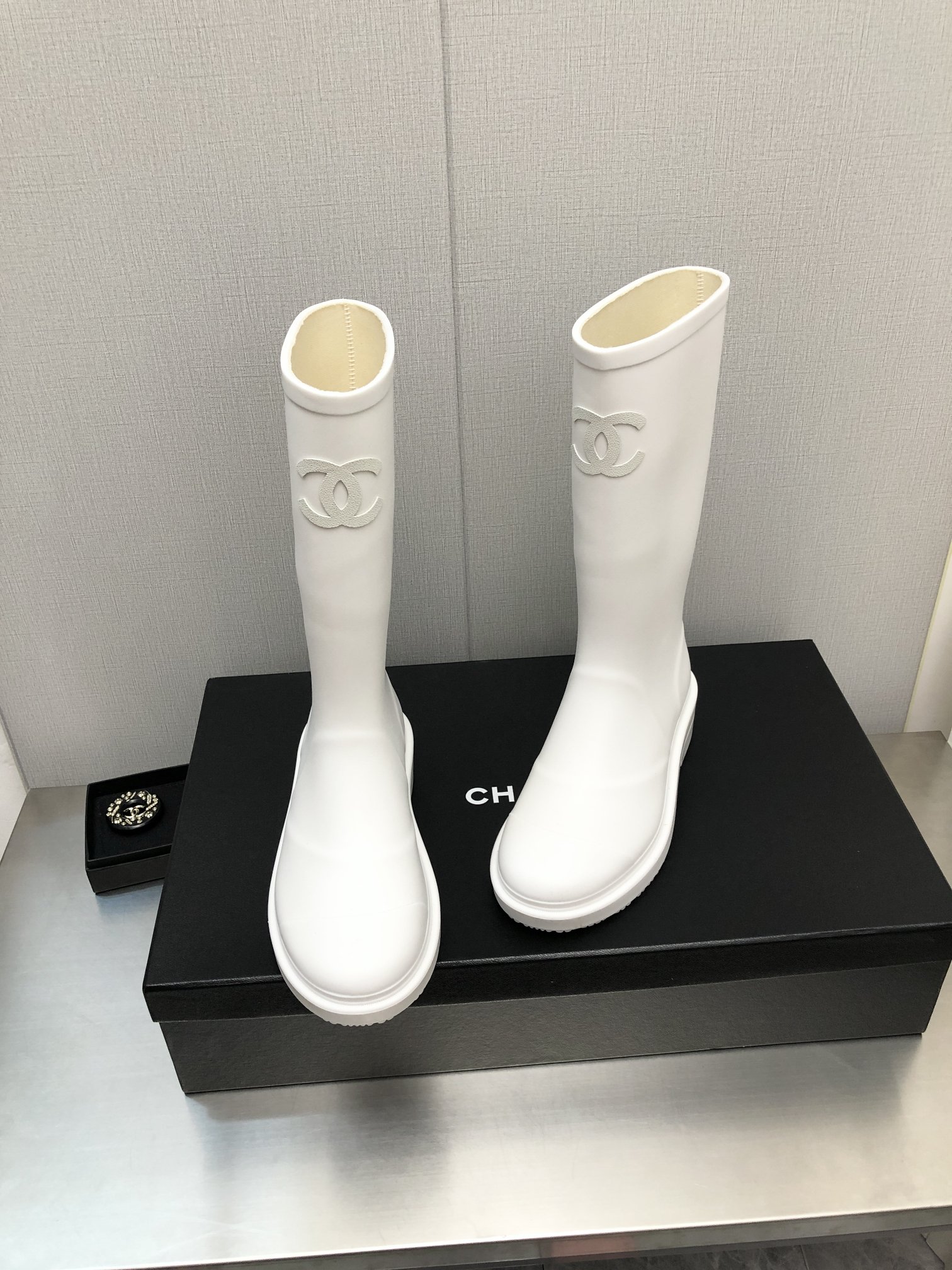 Ch**el Women’s Hight Boots White For Women