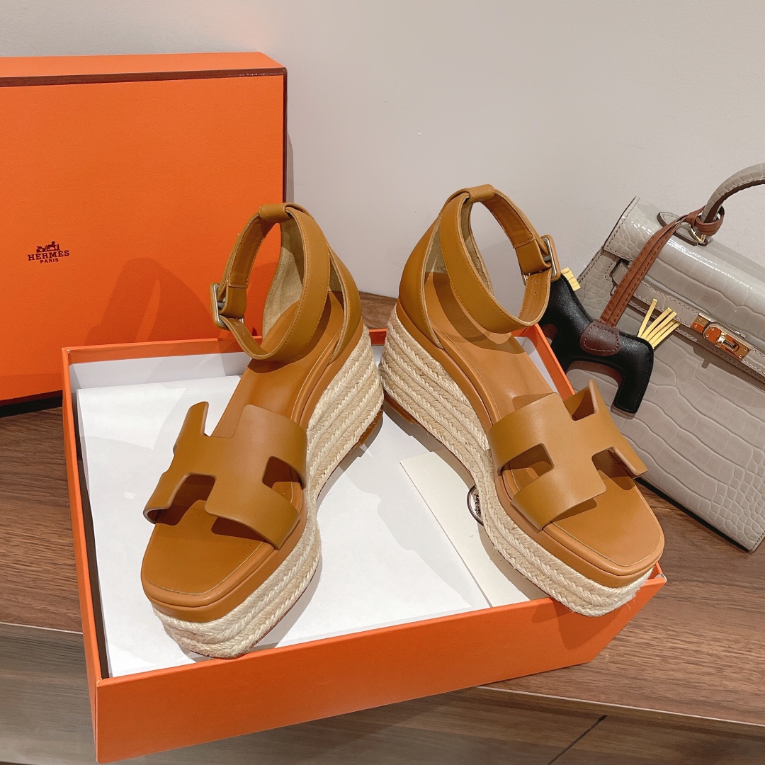H**me5 Doll 40 Espadrilles Brown For Women 1.6in/4cm