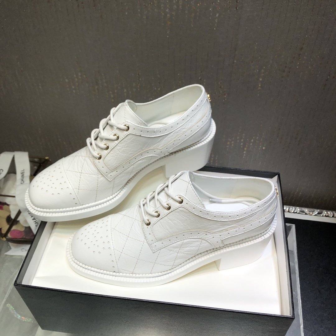 Ch**el Women’s Laced Shoes White For Women
