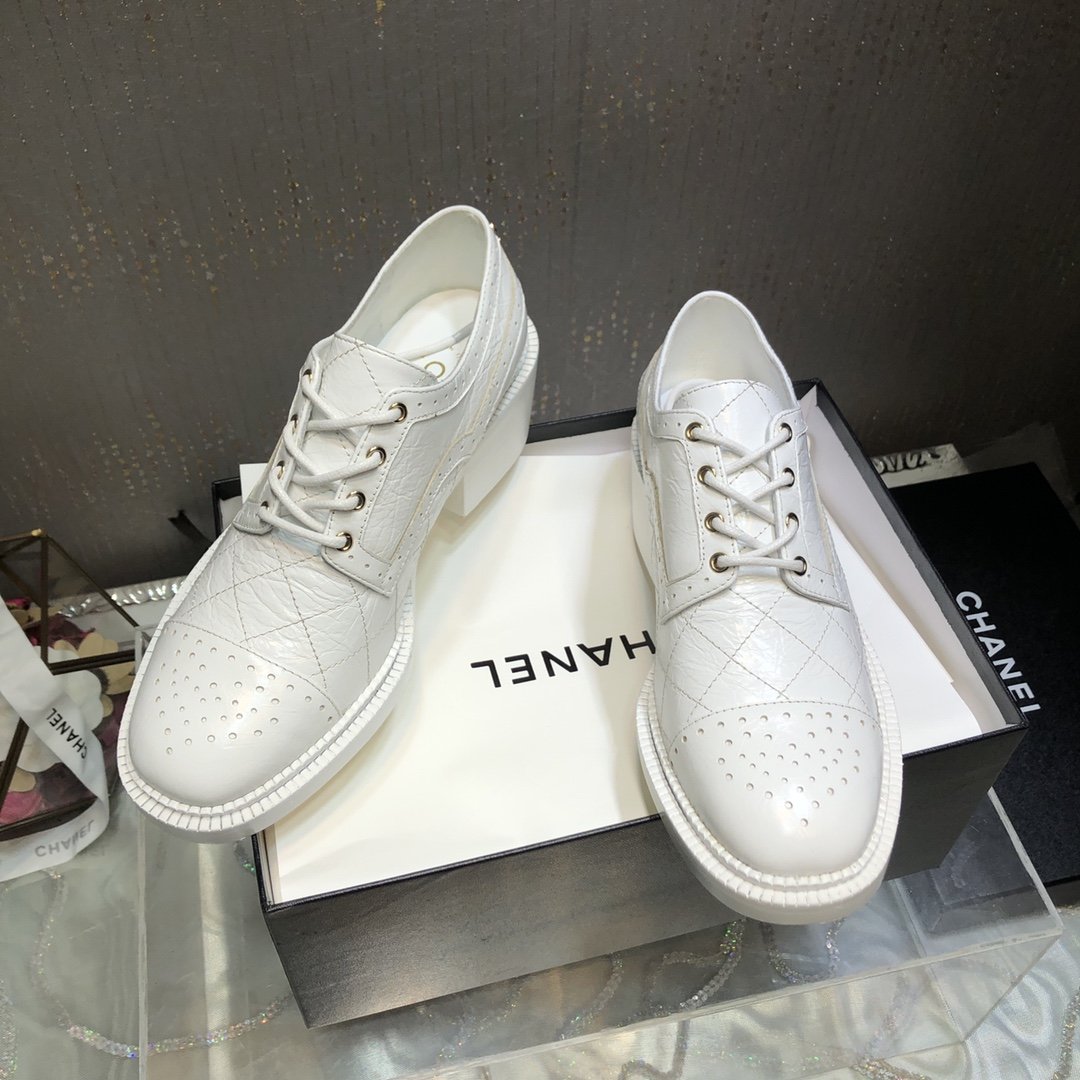 Ch**el Women’s Laced Shoes White For Women