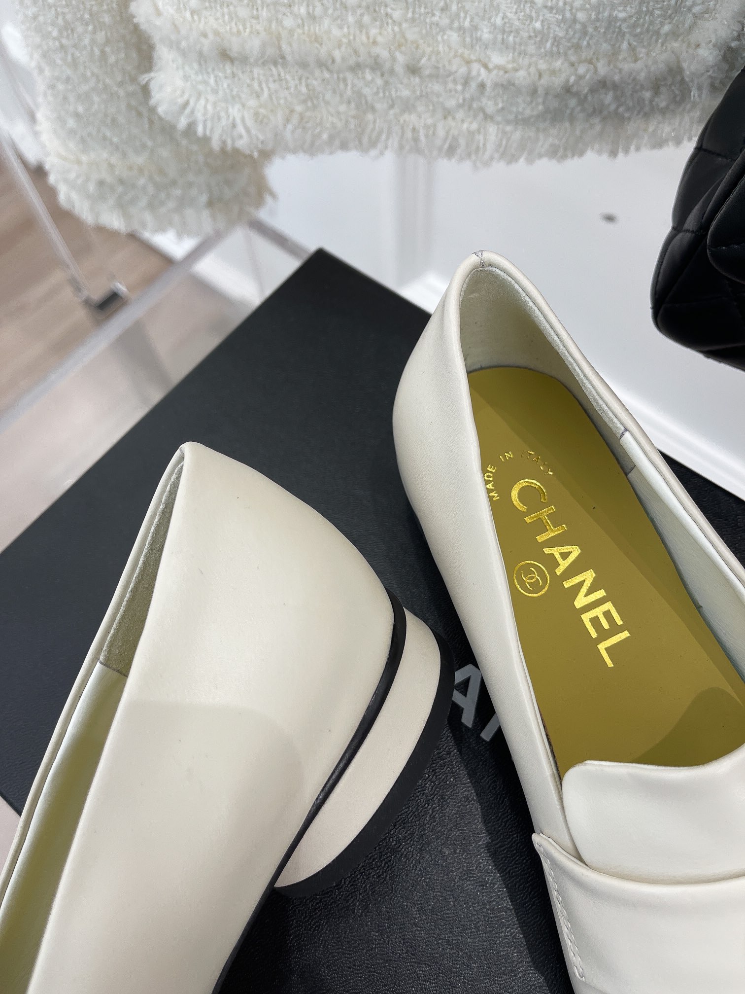 Ch**el Women’s Loafer With Logo White For Women