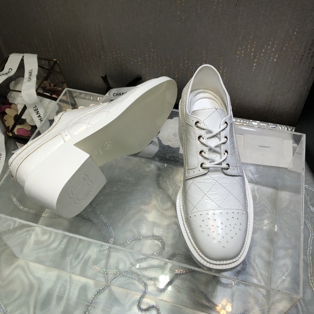 Ch**el Women’s Laced Shoes White For Women