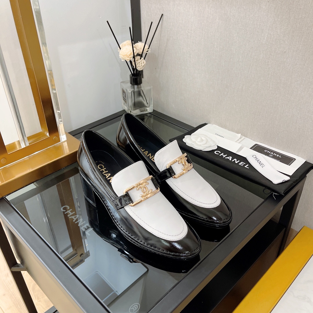 Ch**el Women’s Loafers White For Women