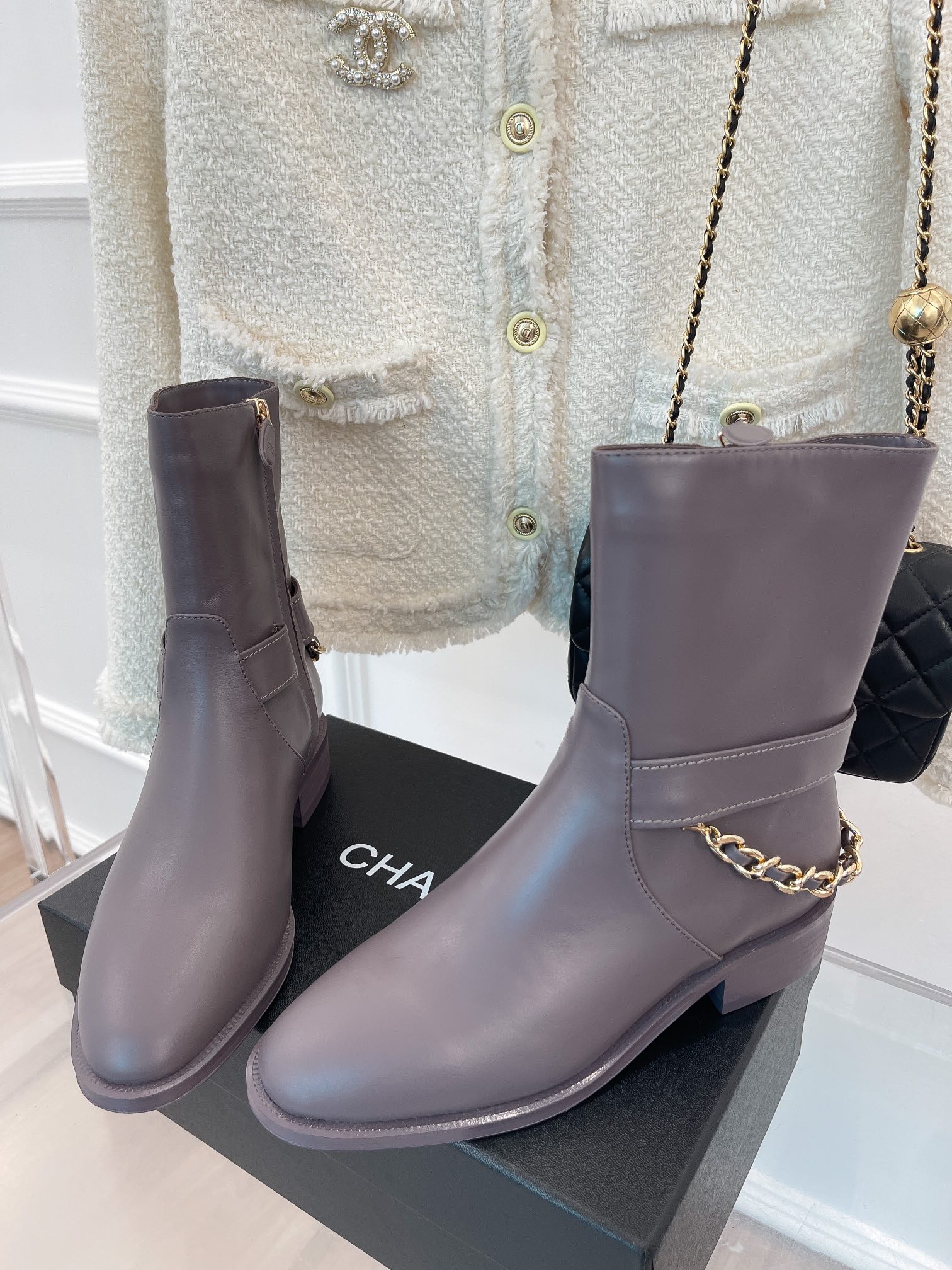 Ch**el Women’s Ankle Boots With Chain Light Violet For Women 1.5in/4cm