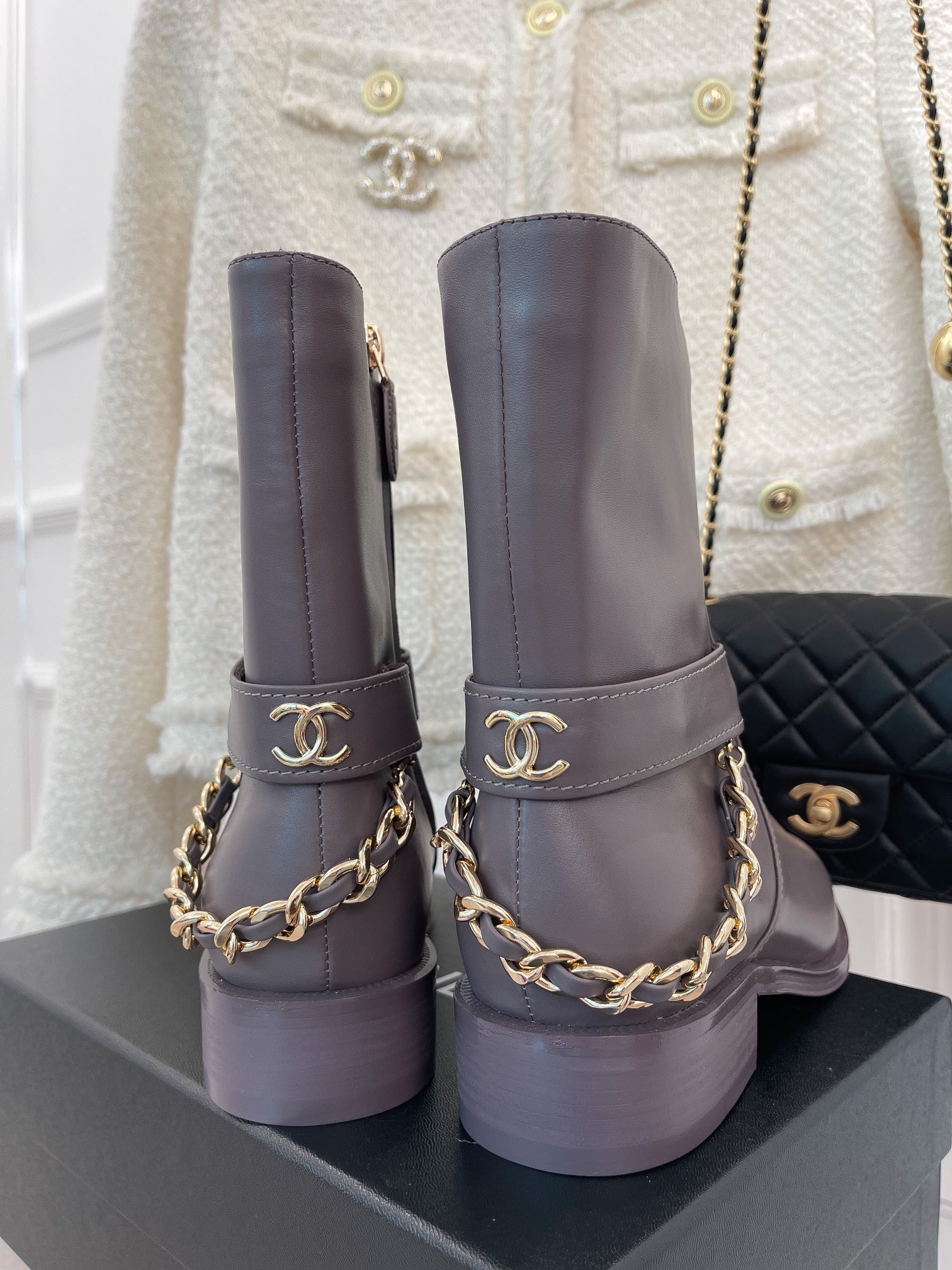 Ch**el Women’s Ankle Boots With Chain Light Violet For Women 1.5in/4cm