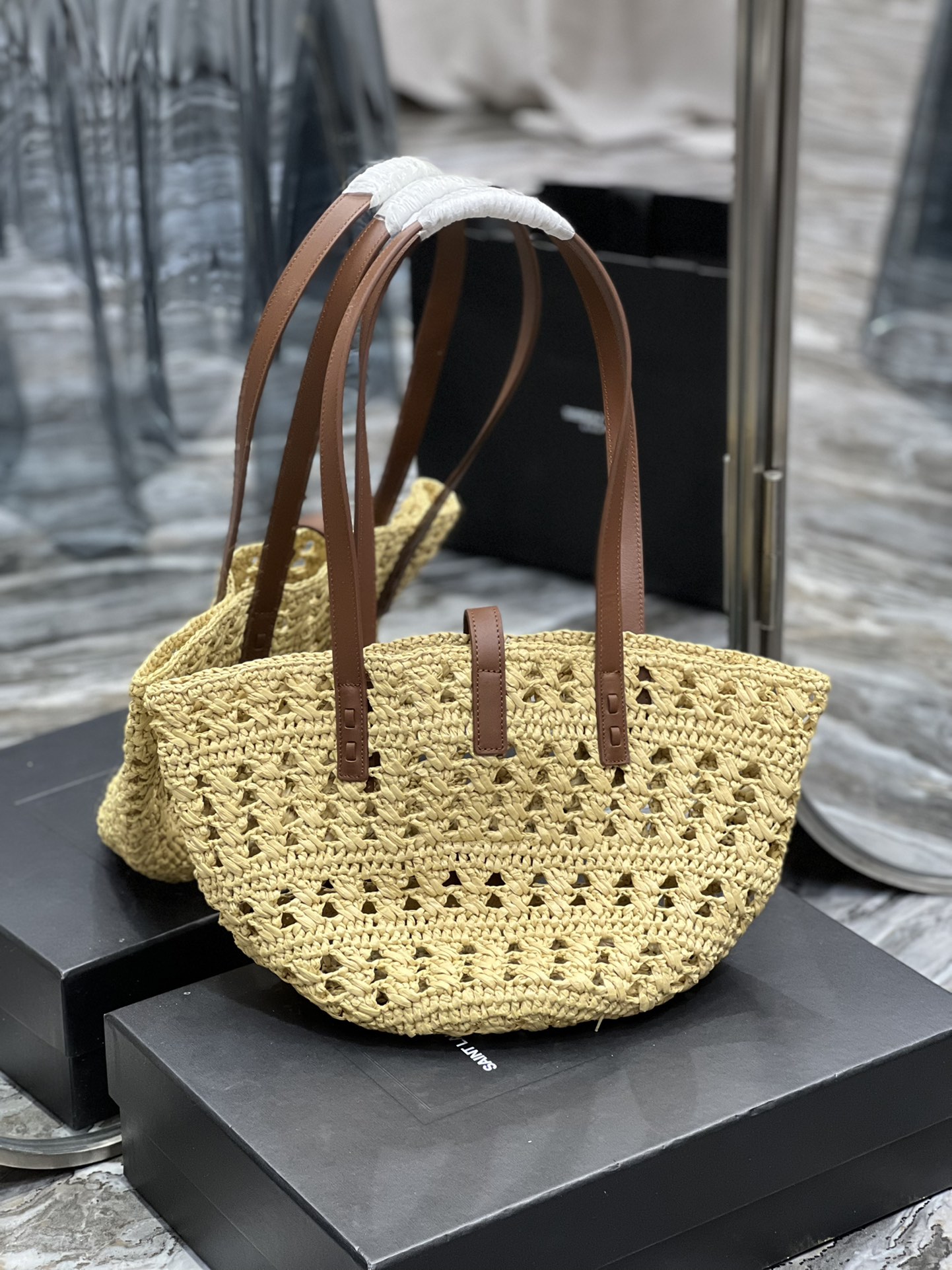 Sa1nt Lau*nt Panier Medium Bag Beige For Women, Women’s Bags 16.5in/42cm Y51